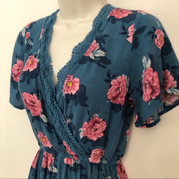 🪴3x$20 SALE Short Romper Blue/Pink Floral XS - Picture 4 of 8